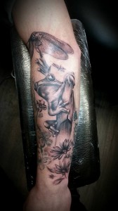 treefrog-dragonfly-tattoo         