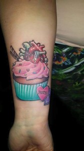 cupcake-heart-tattoo 