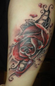 rose-blood-tattoo        