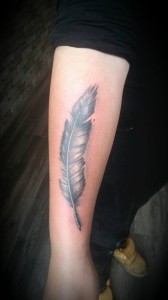 realistic-feather-tattoo     